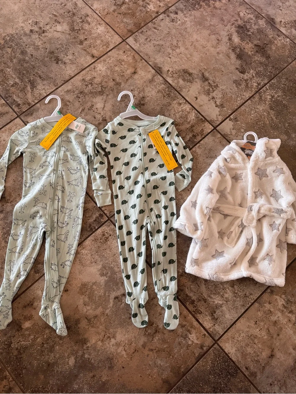 NWT Bundle of (2) lightweight Footie pajamas & (1) super soft bath robe 12-18M